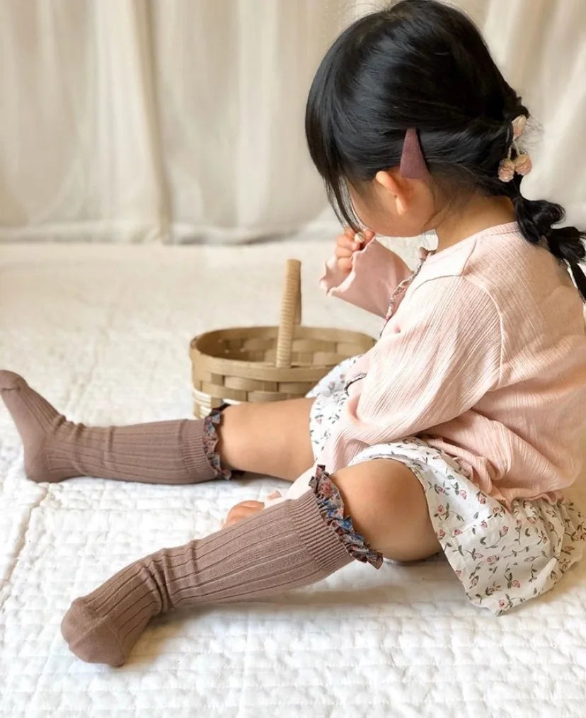 Calcetines para niña con volantes estampado Floral, medias largas de algodón para bebé