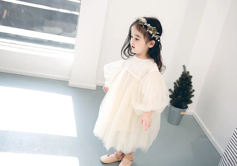 Suave vestido bordados en tul, de sueños para bebés y Niñas, para Otoño y primavera, Vestido con Mangas Abullonadas como Princesa, para fiestas y bodas. Y por qué no, para ser princesa cada día!