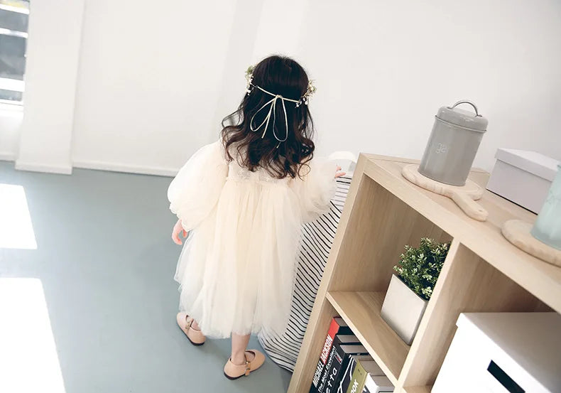 Suave vestido bordados en tul, de sueños para bebés y Niñas, para Otoño y primavera, Vestido con Mangas Abullonadas como Princesa, para fiestas y bodas. Y por qué no, para ser princesa cada día!