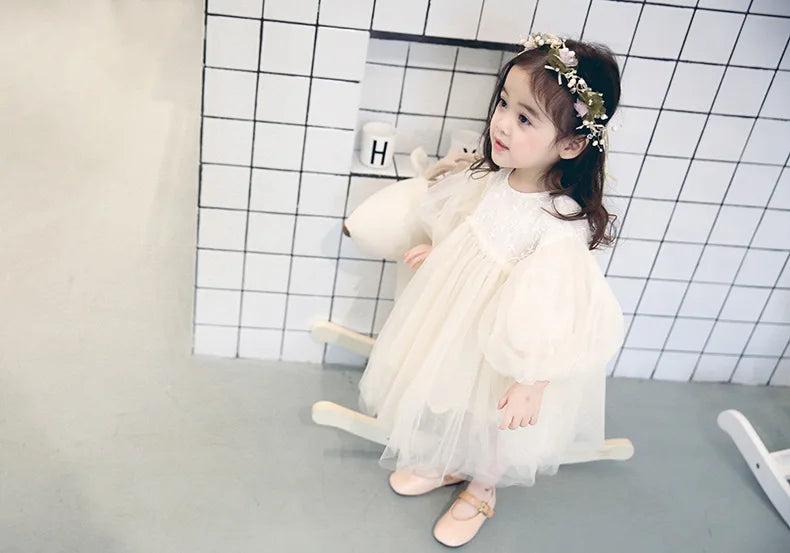 Suave vestido bordados en tul, de sueños para bebés y Niñas, para Otoño y primavera, Vestido con Mangas Abullonadas como Princesa, para fiestas y bodas. Y por qué no, para ser princesa cada día!