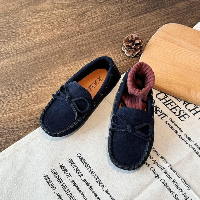 Mocasines casuales de cuero para niñas y niños, antideslizantes, con aires vintage y muy cool!!