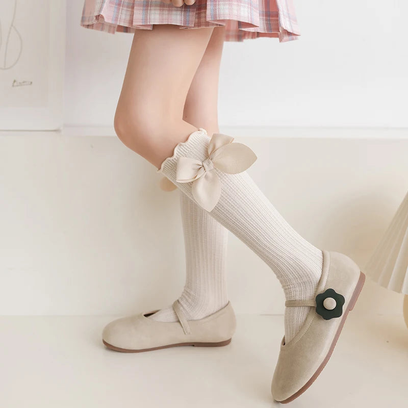 Medias de algodón suave con borde con volantes para niñas y estudiantes, medias kawaii calcetines largos de Lolita con lazo