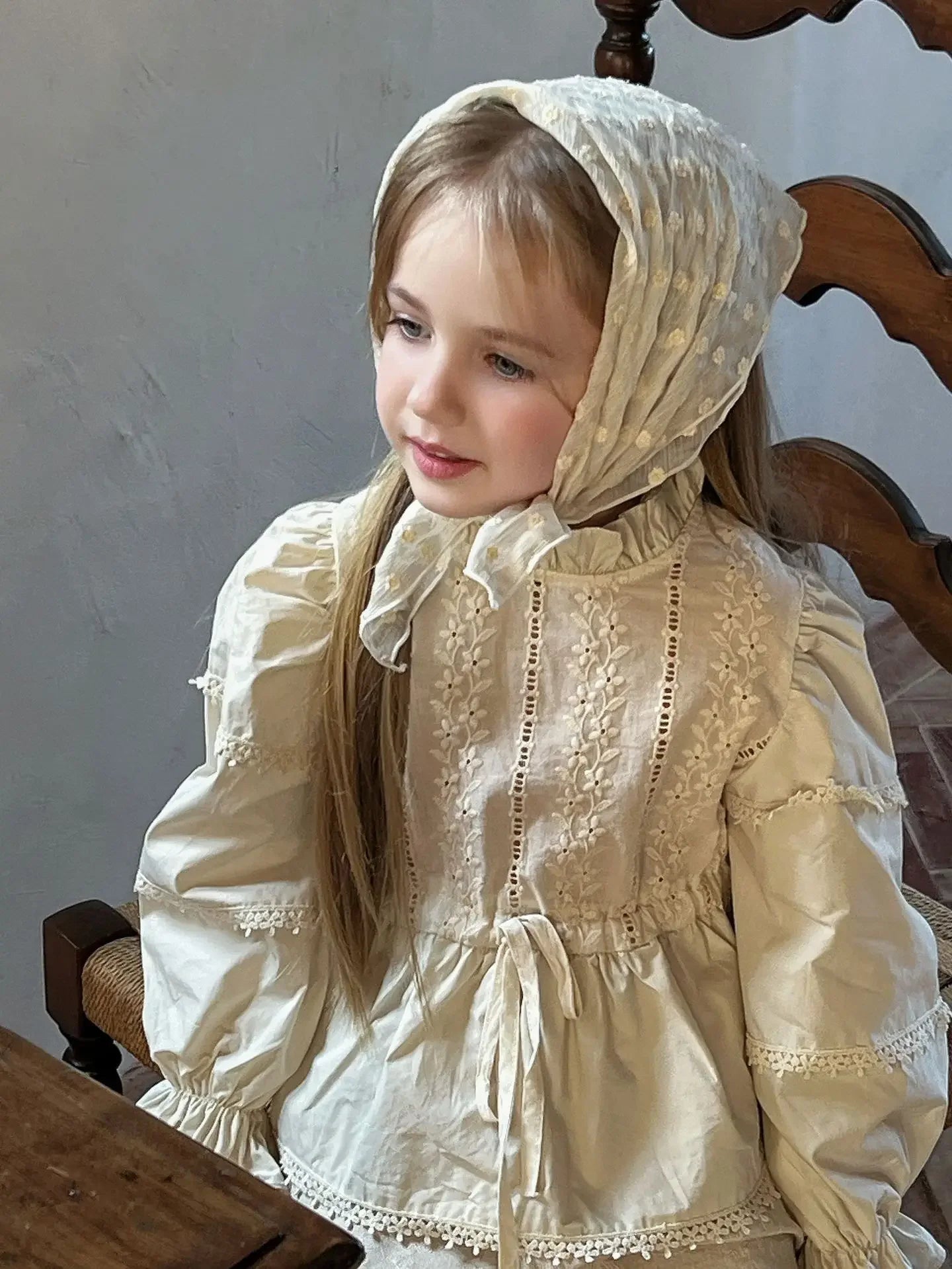 Coqueto Pijama vintage para niñas, blusa bordada de princesa de manga larga para niñas