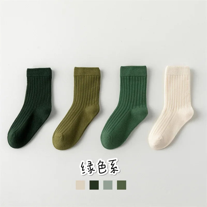 Calcetines cortos y versátiles para niños