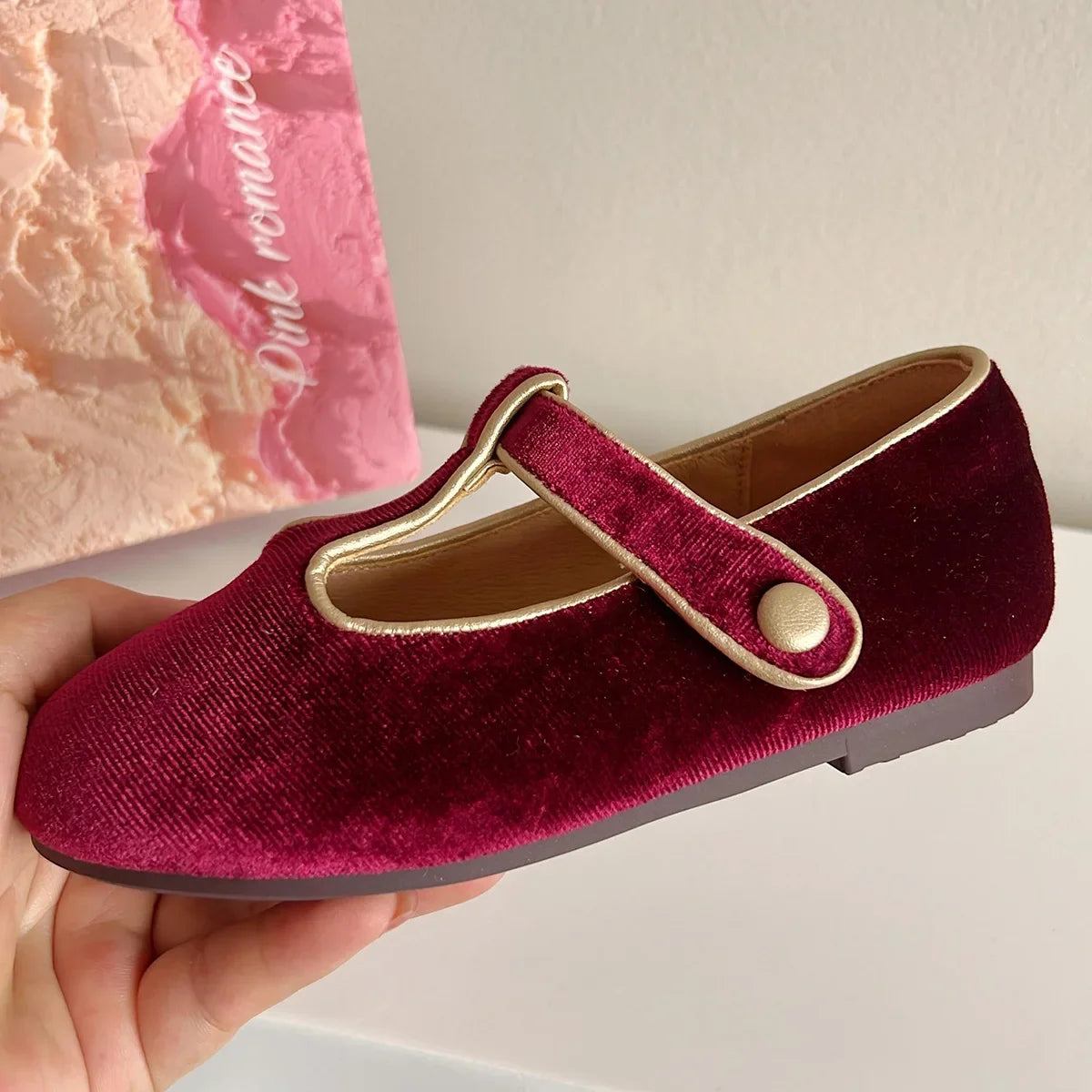 Zapatos de princesa de terciopelo, zapatos retro Mary Jane para niñas, de invierno, otoño y primavera