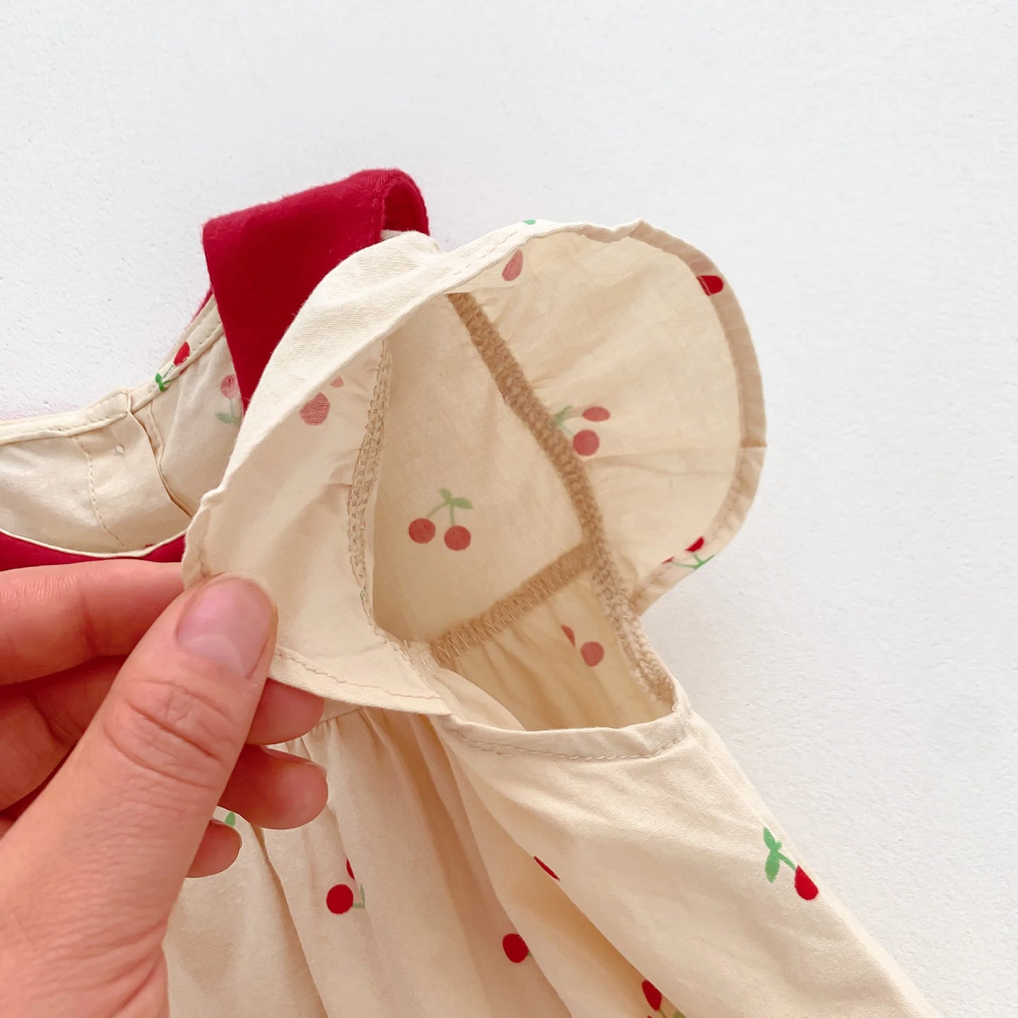 Precioso bombacho Vintage para bebé niña, enterito con cuello Peter Pan y estampado de cerezas para niñas pequeñas, Outfit de otoño invierno y de primavera verano para niñas