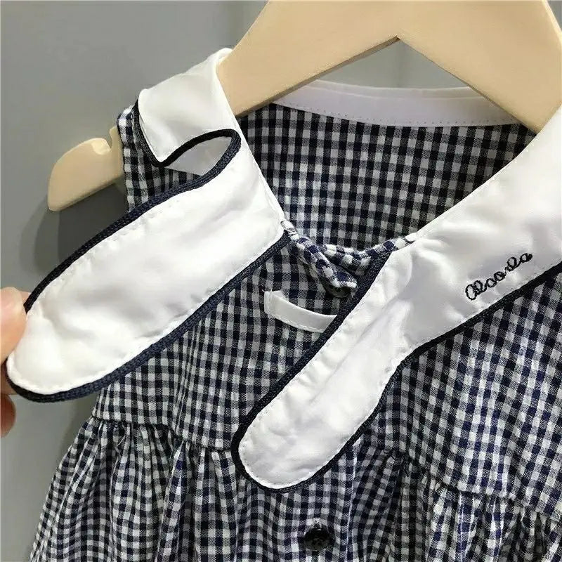 Conjunto de ropa de verano para hermanos estilo marinero sobre cuadros azules, niño y niña, Camisa en traje de dos piezas Vestido para niña