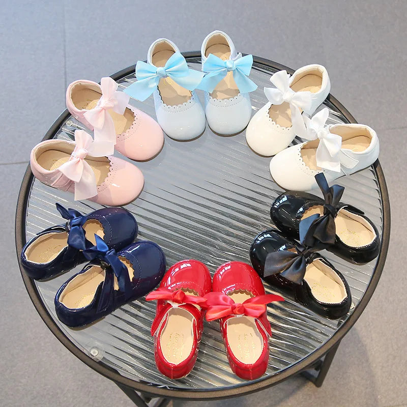 Preciosos zapatos de cuero de princesas con lazo para niñas, zapatos blandos de charol, para primavera y otoño, moda española, zapatos de baile, zapatos Mary Jane