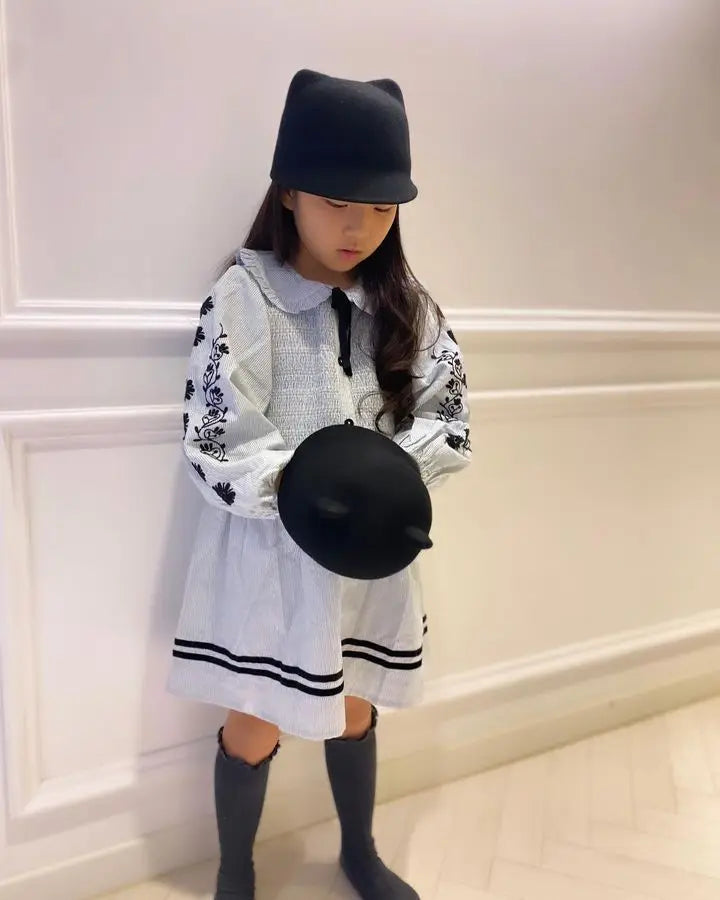 Hermosos vestidos y sweater vintage para niña invierno bordados cuellos amplios mangas abullonadas