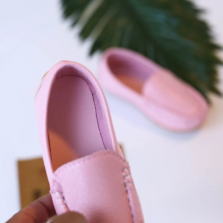 Zapatos de bebé de piel sintética para niños, calzado informal, suave y cómodo