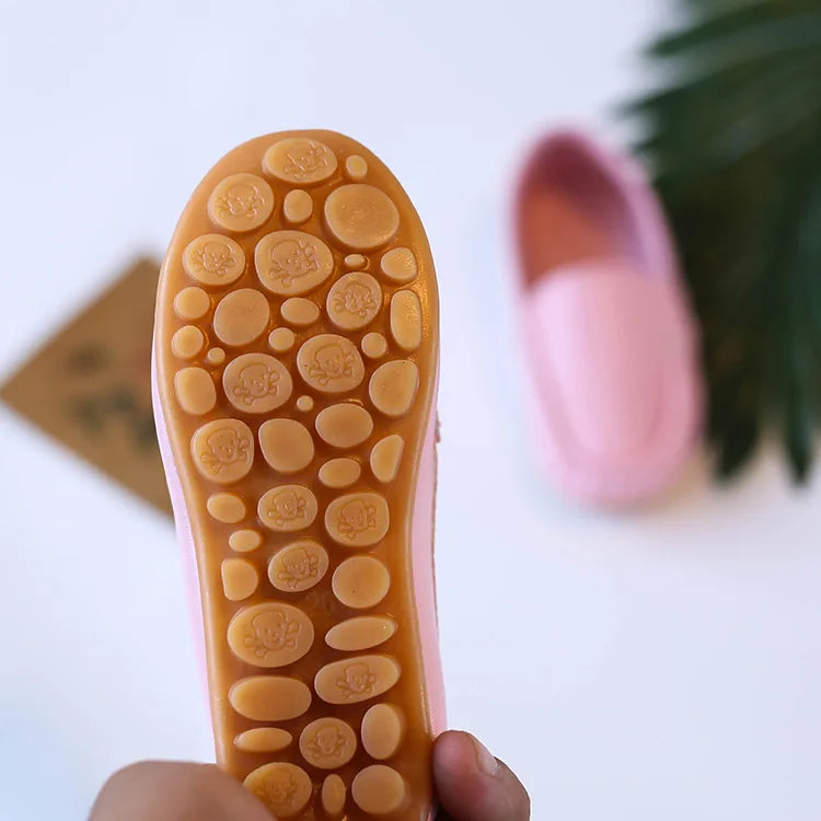 Zapatos de bebé de piel sintética para niños, calzado informal, suave y cómodo