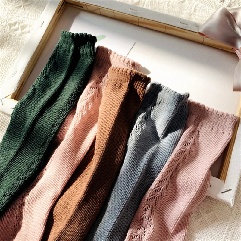 Calcetines suaves y bonitos largos para niños, calcetines suaves calados, transpirables de algodón para bebés y niñas