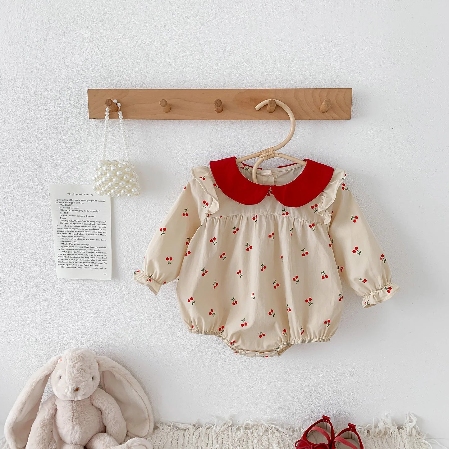 Precioso bombacho Vintage para bebé niña, enterito con cuello Peter Pan y estampado de cerezas para niñas pequeñas, Outfit de otoño invierno y de primavera verano para niñas