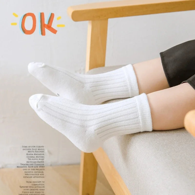 Calcetines cortos y versátiles para niños