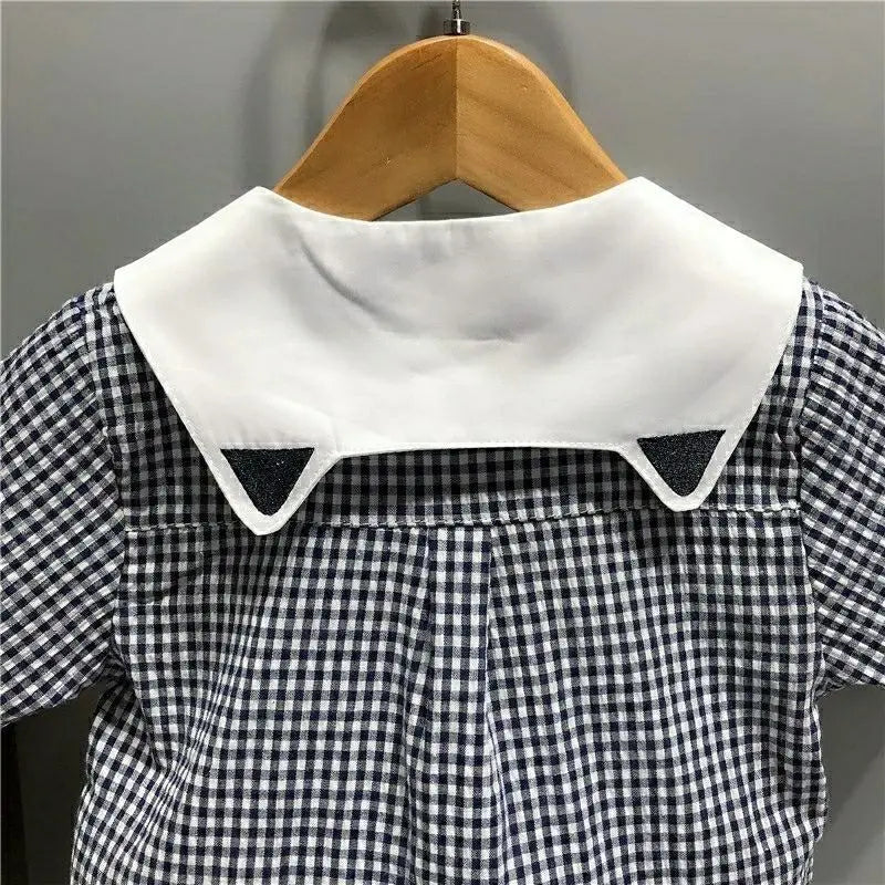 Conjunto de ropa de verano para hermanos estilo marinero sobre cuadros azules, niño y niña, Camisa en traje de dos piezas Vestido para niña