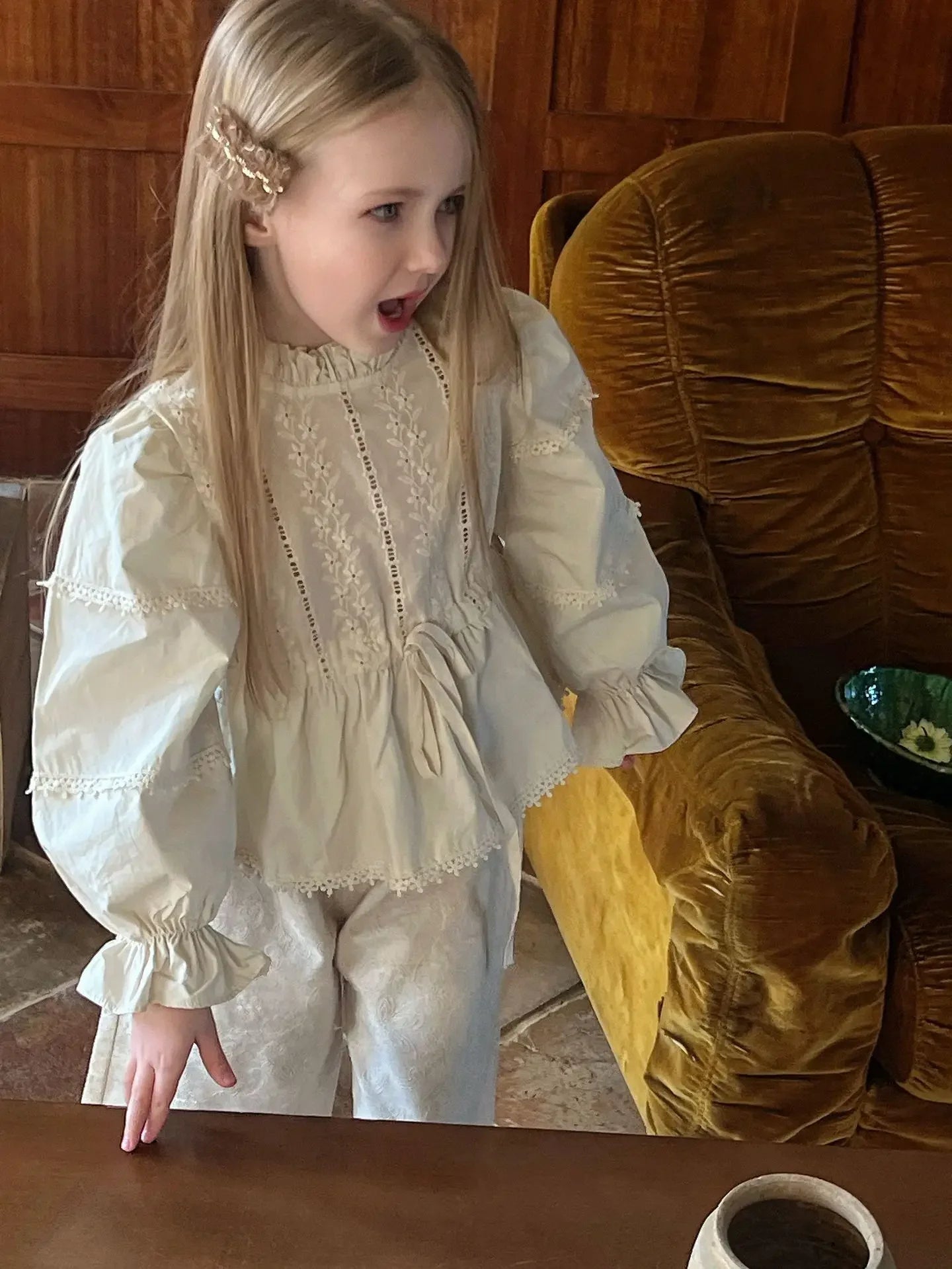 Coqueto Pijama vintage para niñas, blusa bordada de princesa de manga larga para niñas