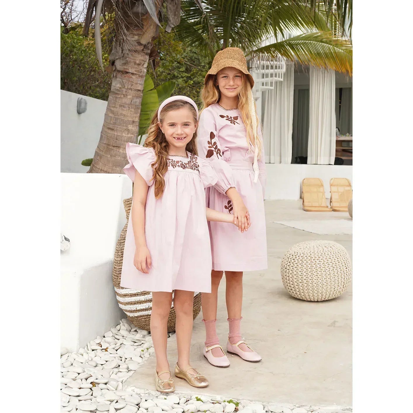 Colección Rosa Chocolate Primavera Verano para niños y adolescentes, hermanos, Vestidos Bordados, Conjunto Familiar de Ropa a Juego, Camisa Pantalones Cortos