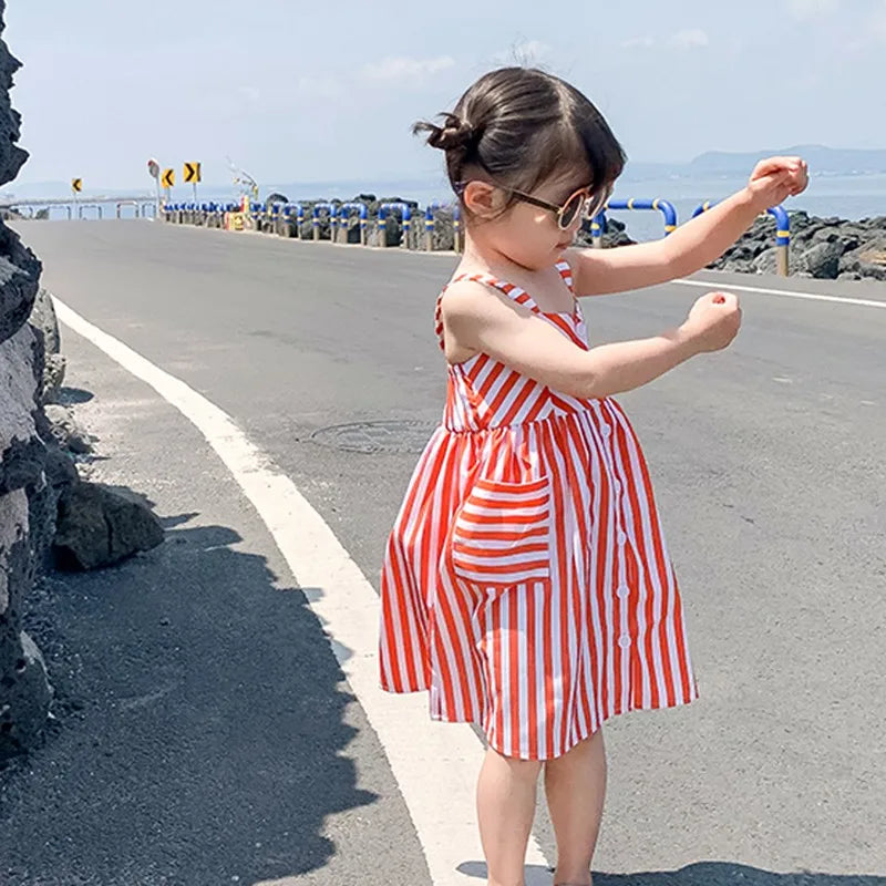 Lindo vestido sin mangas casual de algodón listado para la playa, especial para el verano para niñas