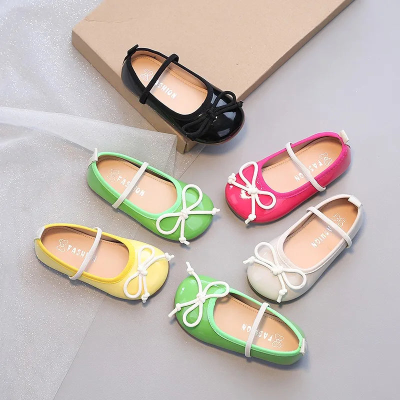 Zapatos tipo bailarinas para niña, con lazo y banda elástica, cómodos y vibrantes colores especiales para princesas en primavera u otoño.