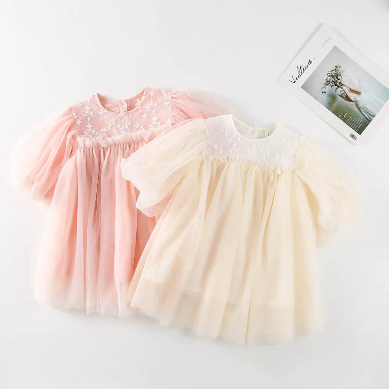 Suave vestido bordados en tul, de sueños para bebés y Niñas, para Otoño y primavera, Vestido con Mangas Abullonadas como Princesa, para fiestas y bodas. Y por qué no, para ser princesa cada día!