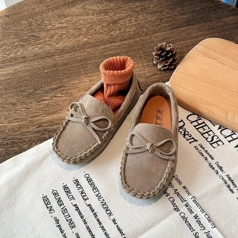 Mocasines casuales de cuero para niñas y niños, antideslizantes, con aires vintage y muy cool!!