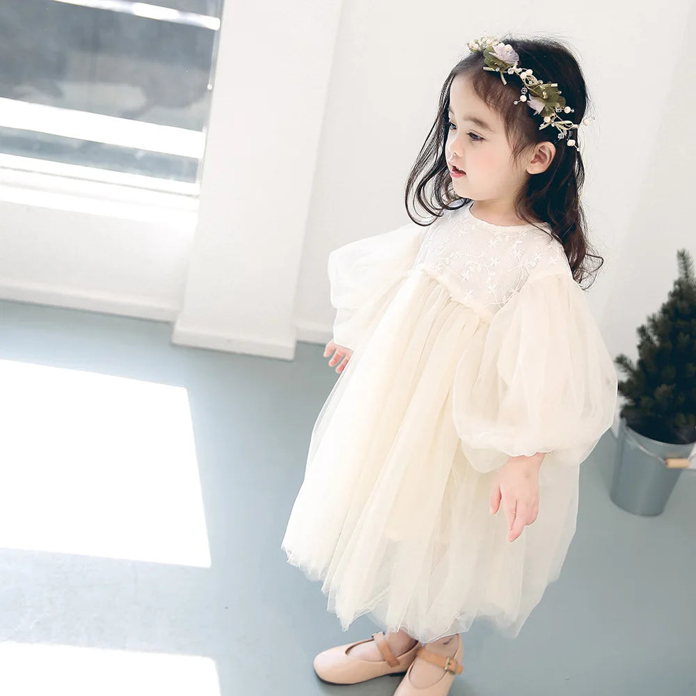 Suave vestido bordados en tul, de sueños para bebés y Niñas, para Otoño y primavera, Vestido con Mangas Abullonadas como Princesa, para fiestas y bodas. Y por qué no, para ser princesa cada día!