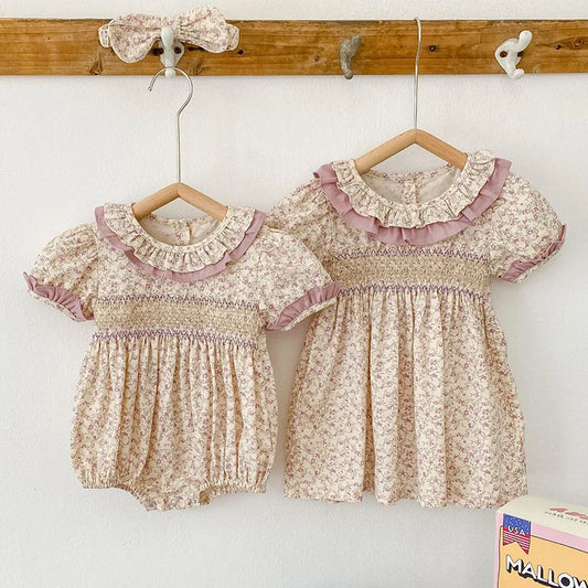 Nueva ropa de verano para niña, vestido de manga corta con encaje y flores para niña, pelele de algodón para bebé, vestido de princesa, traje de hermana a juego para familia