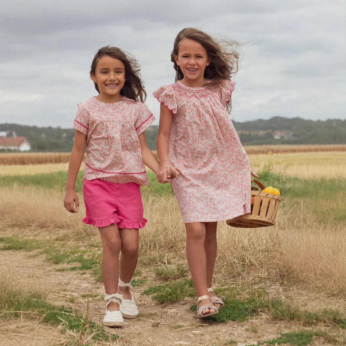 Hermoso vestido punto smock campestre para niñas, vestidos y blusas finos bordados hechos a mano para niñas