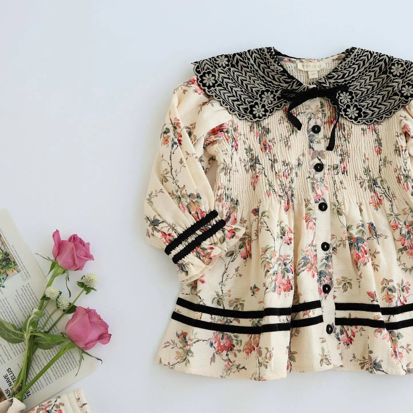 Hermosos vestidos y sweater vintage para niña invierno bordados cuellos amplios mangas abullonadas